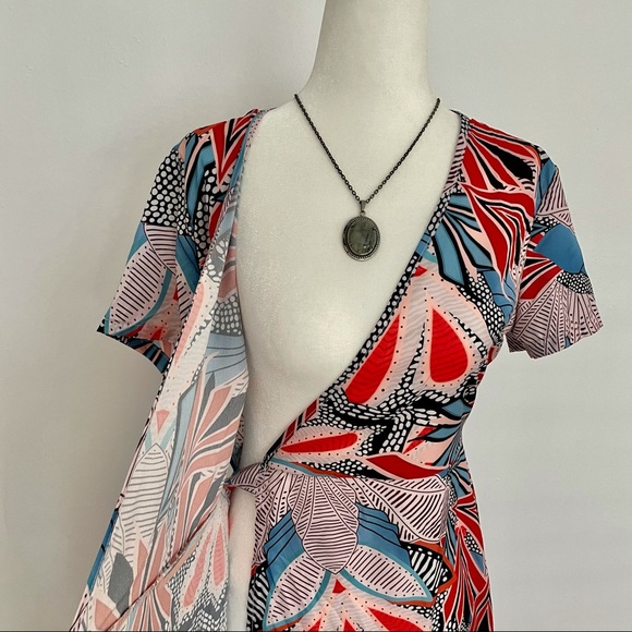 Wrap Dress - Picture 4 of 6